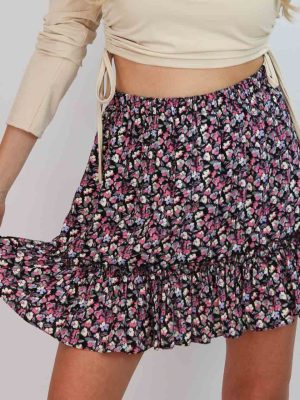 Jak dobrać spódnicę do figury